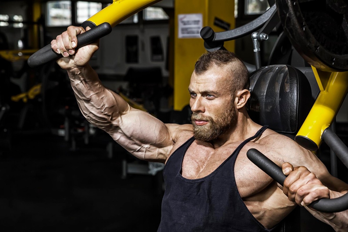 Professional bodybuilder training